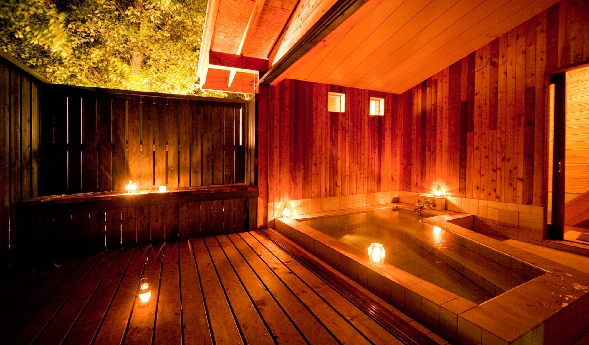 温泉お風呂夕景